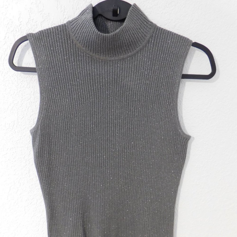Croft & Barrow Women's Mock Neck Sweater Sleeveless Silver Metallic Size S